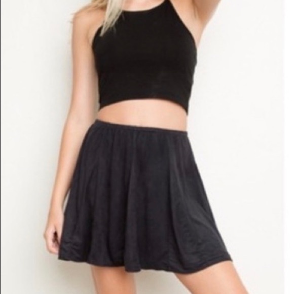 Brandy Melville Sanny faux suede skater skirt - Picture 1 of 3